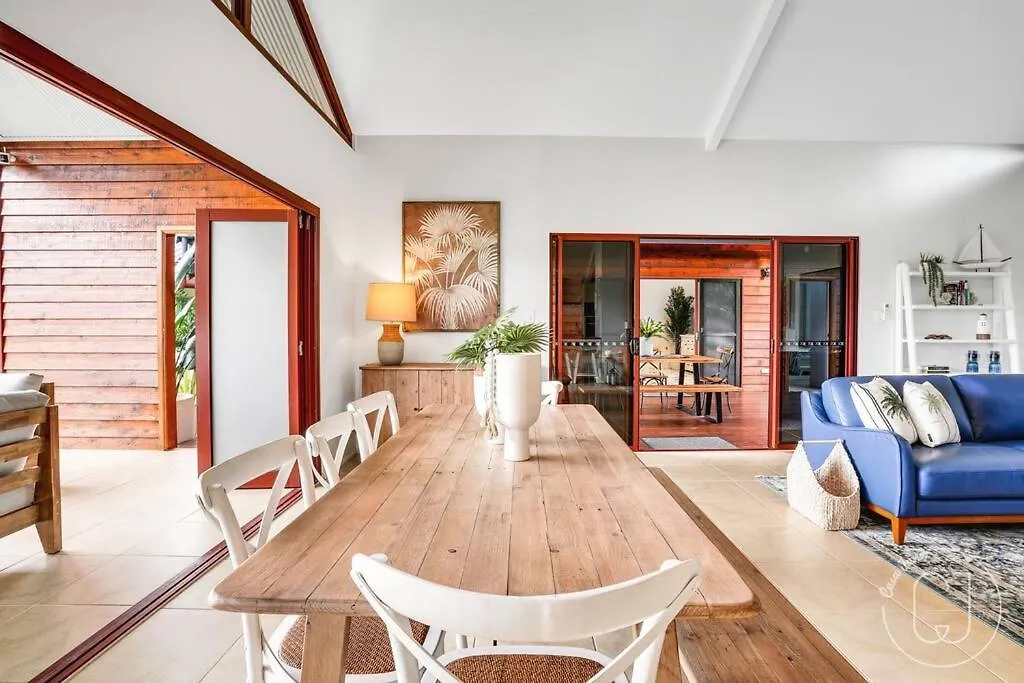 Casa Jana Villa Kurrimine Beach Holiday home